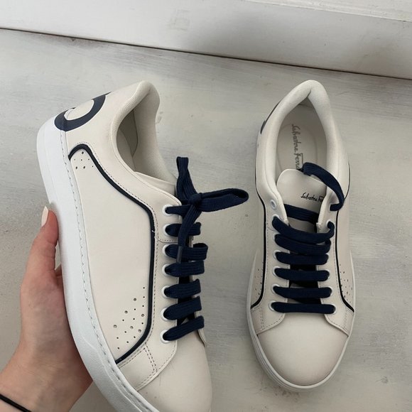 ❌SOLD❌Salvatore Ferragamo Manhattan Leather  Gancini-print Sneaker in White - Picture 3 of 9